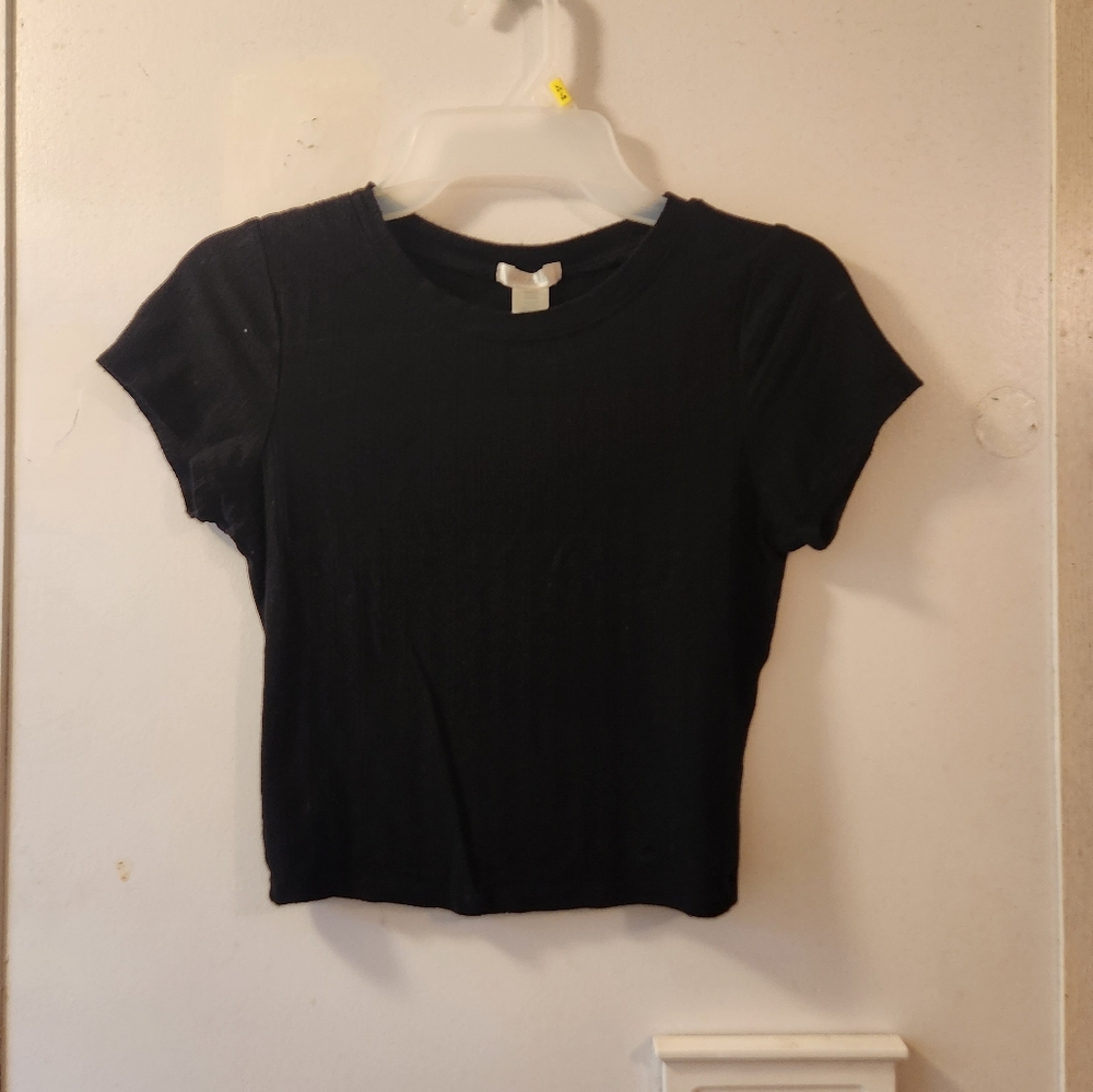 Woman's crop top